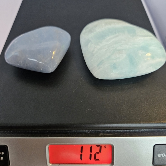 Caribbean Calcite blue Hearts crystals bundle - Picture 4 of 9